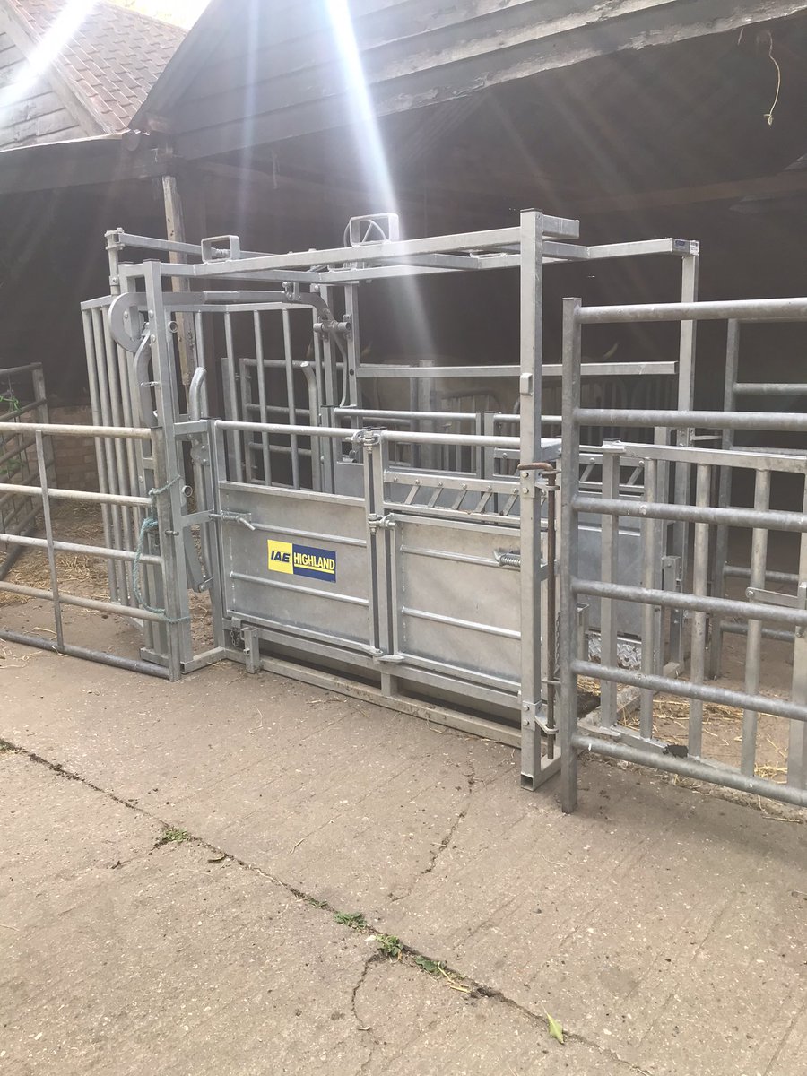 navaratnampart1's tweet photo. Tb reading this morning on a farm with Highland cows and others with large horns and it’s great to see appropriate well maintained equipment which is not only safer for the animals but for the people working with them.#farmsafety https://t.co/2DBmUfqtsn
