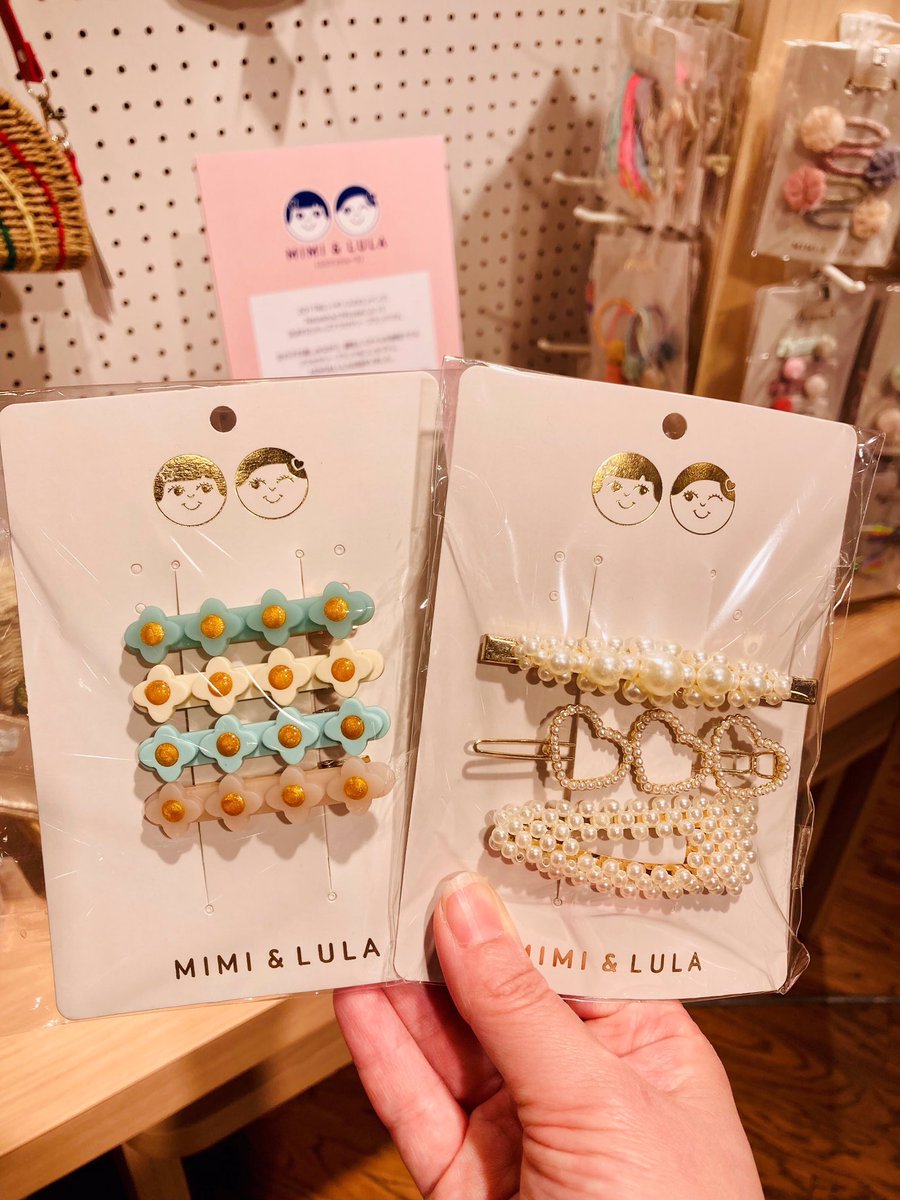 MimiandLulaJ's tweet photo. 🌼POPUP SHOP🌼
阪急うめだ本店 11階 
子供靴・雑貨売場
■2022.5.10まで
2022SSアイテムもごらんいただけるPOPUPを開催中🐣❣️
ぜひGWに足をお運びください🎈💘
#MIMIandLULA #mimiandlulajp #ミミアンドルーラ #キッズアクセサリー #ロンドン #おしゃれママさんと繋がりたい  #阪急うめだ本店 https://t.co/nFRXwupqbC