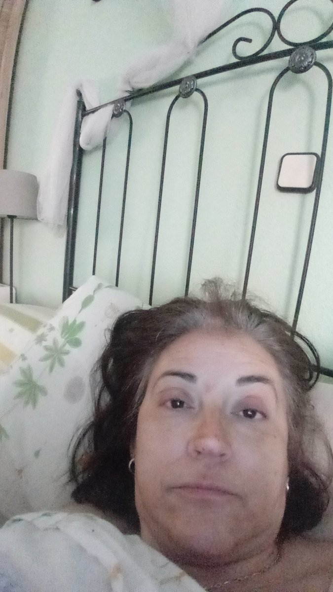 Me cuesta levantarme. Tengo sueño y frío