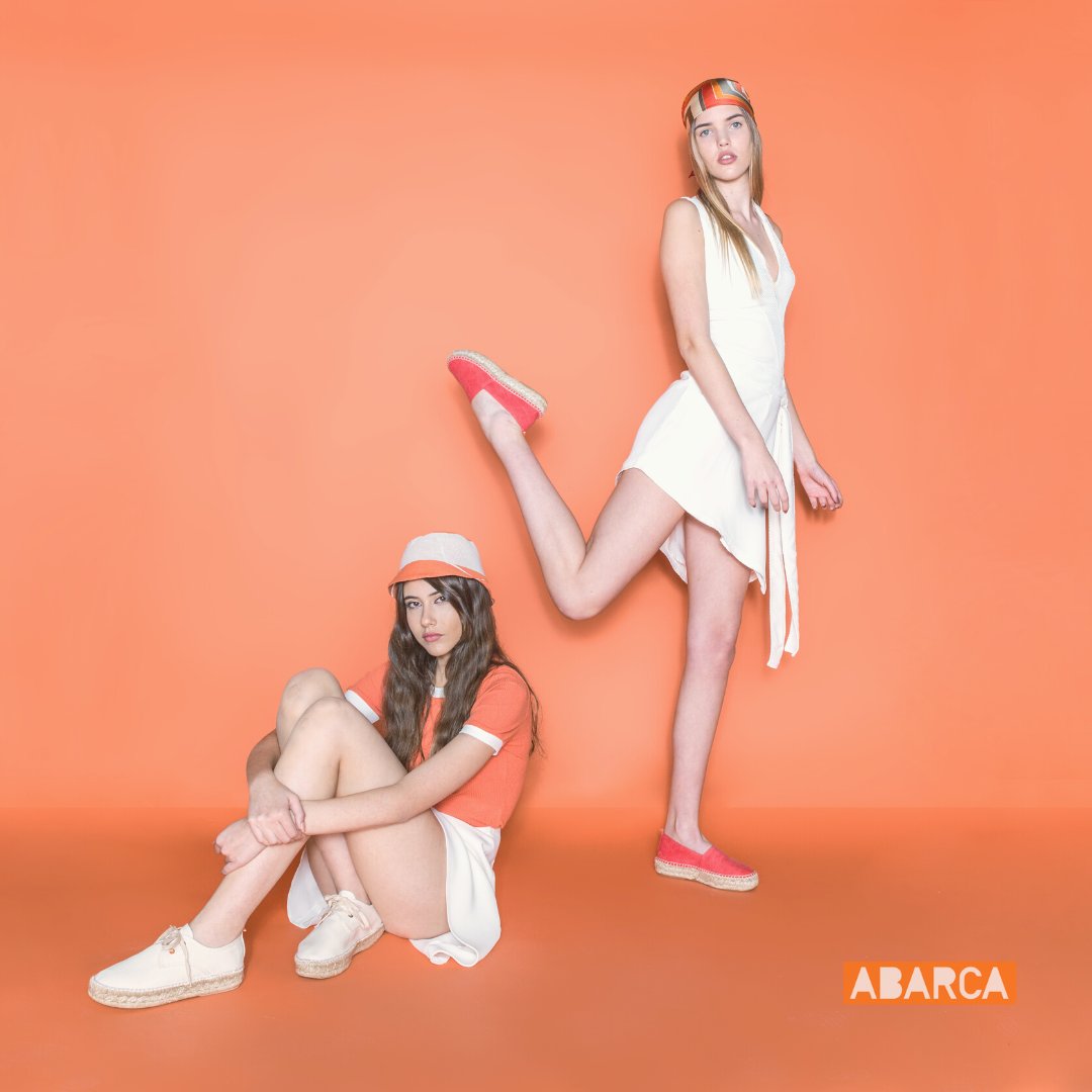 abarcashoes's tweet photo. 👞 En Abarca apostamos por diseños estilosos, cómodos y fabricados con materiales óptimos para el medio ambiente.🌱

Las alpargatas de yute para mujer son el claro ejemplo. 🤩 ¿Qué es lo que más te gusta de nuestras #Abarca? 🤔 

#alpargatas #yute  #madeinspain https://t.co/s2x6AbB8GS