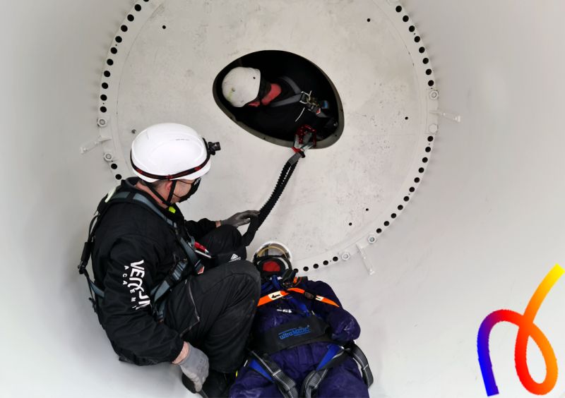 CONAPRO_SAFETY's tweet photo. Hoy 28 de abril se celebra el Día Mundial de la Seguridad y Salud en el Trabajo. 
En GRUPO INERZIA llevamos este concepto en nuestro ADN, a través de CONAPRO y SERENA ofrecemos formación específica para capacitar a trabajadores en condiciones de seguridad.
https://t.co/u1HFf9bKmC https://t.co/uk6ecfdje5