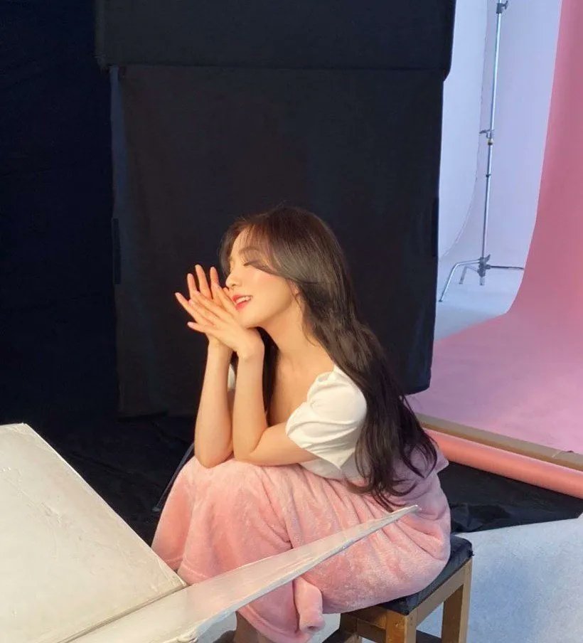 irene pics tweet media