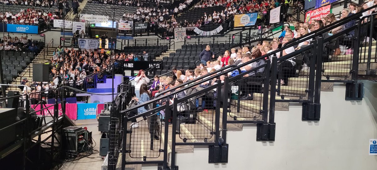 FieldheadCarrPS tweet media