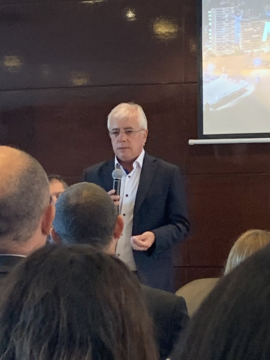 WavemakerUy's tweet image. “Cientos de ideas, millones de turistas” @Alvaromore @DelPDA