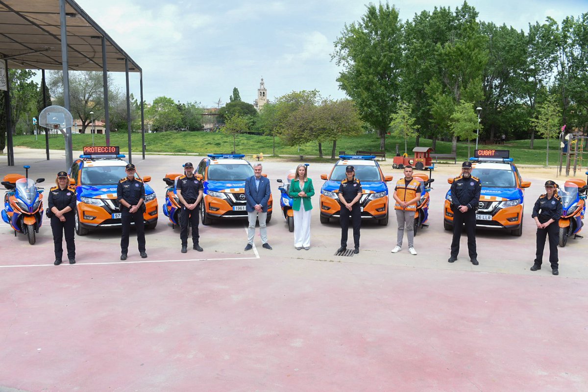 ajsantcugat's tweet photo. Presentem la nova flota de vehicles del cos de Protecció Civil #SantCugat 

ℹ️https://t.co/Sz7ufmY8r8 https://t.co/Jcc7jNOGs1