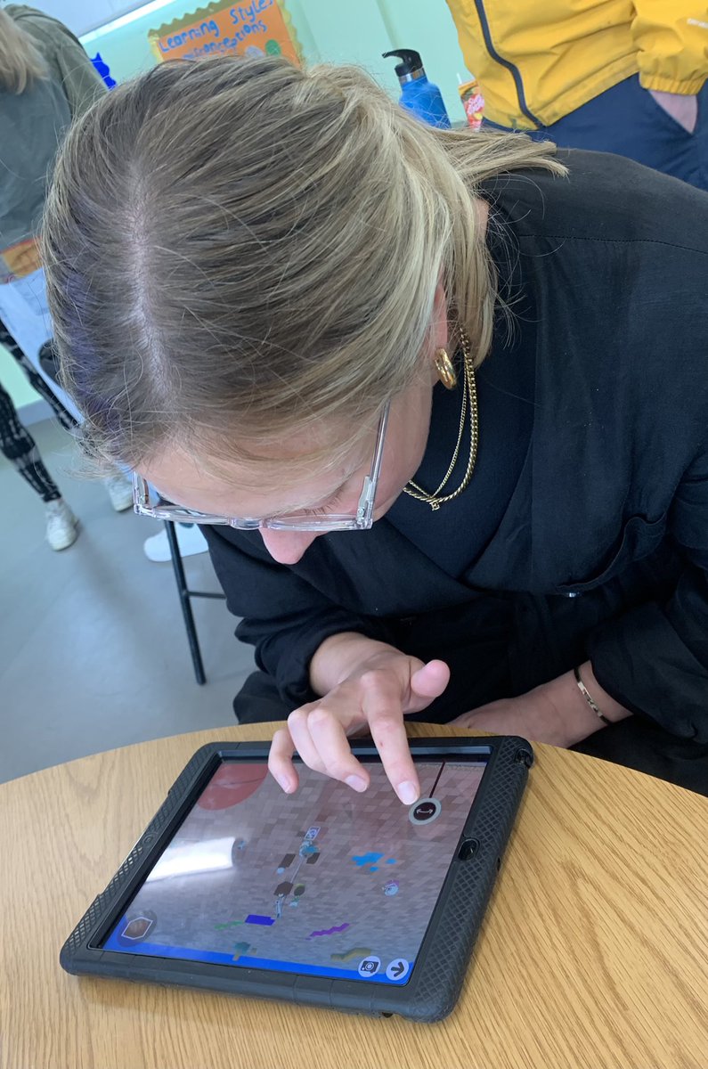 LETTA_Training's tweet photo. The 3-7 group had an interactively afternoon exploring robots and apps with @hiimpactMrN and making lots of cross-curricular links. Thank you Phil! @hiimpactconsult @LETTA_Trust #letta #ict #robots #teacherstudent #teachertwitter #edutwitter #teachers #ITT #hiimpact https://t.co/dJASLndJZU