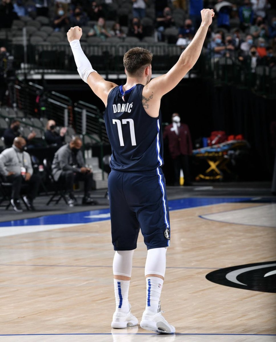 RT if you think Luka is having his first 40-piece in the 2022 playoffs tonight 

@luka7doncic | #dALLasIN