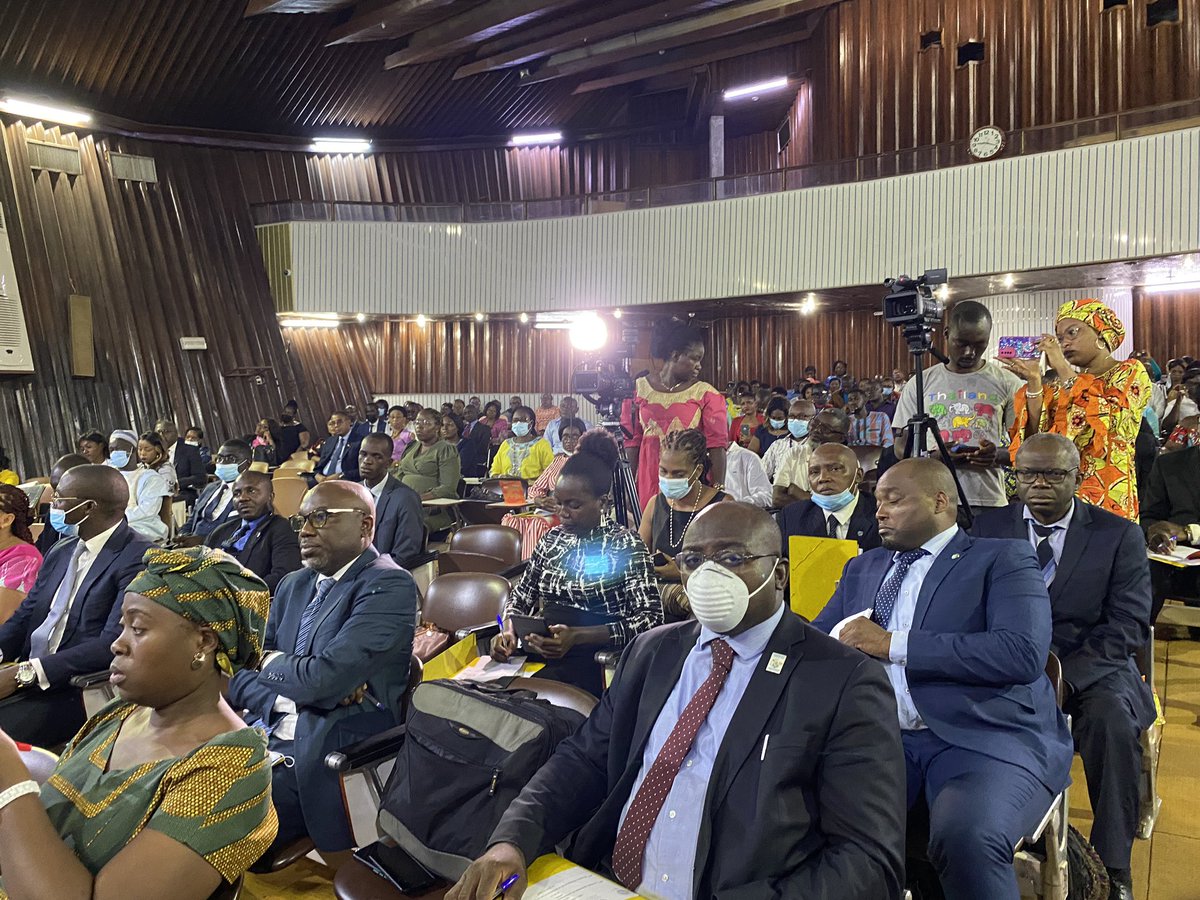 CnpsCameroun's tweet photo. #JAPRP et #JMSST
« Développer une véritable culture de prévention »
C’est le défi majeur des travaux de la 26ème Journée Africaine de la Prévention des Risques professionnels et de la 20ème Journée mondiale de santé et sécurité au travail ouverts ce matin par le #MINTSS.
#CNPS https://t.co/dvXUTslIRa