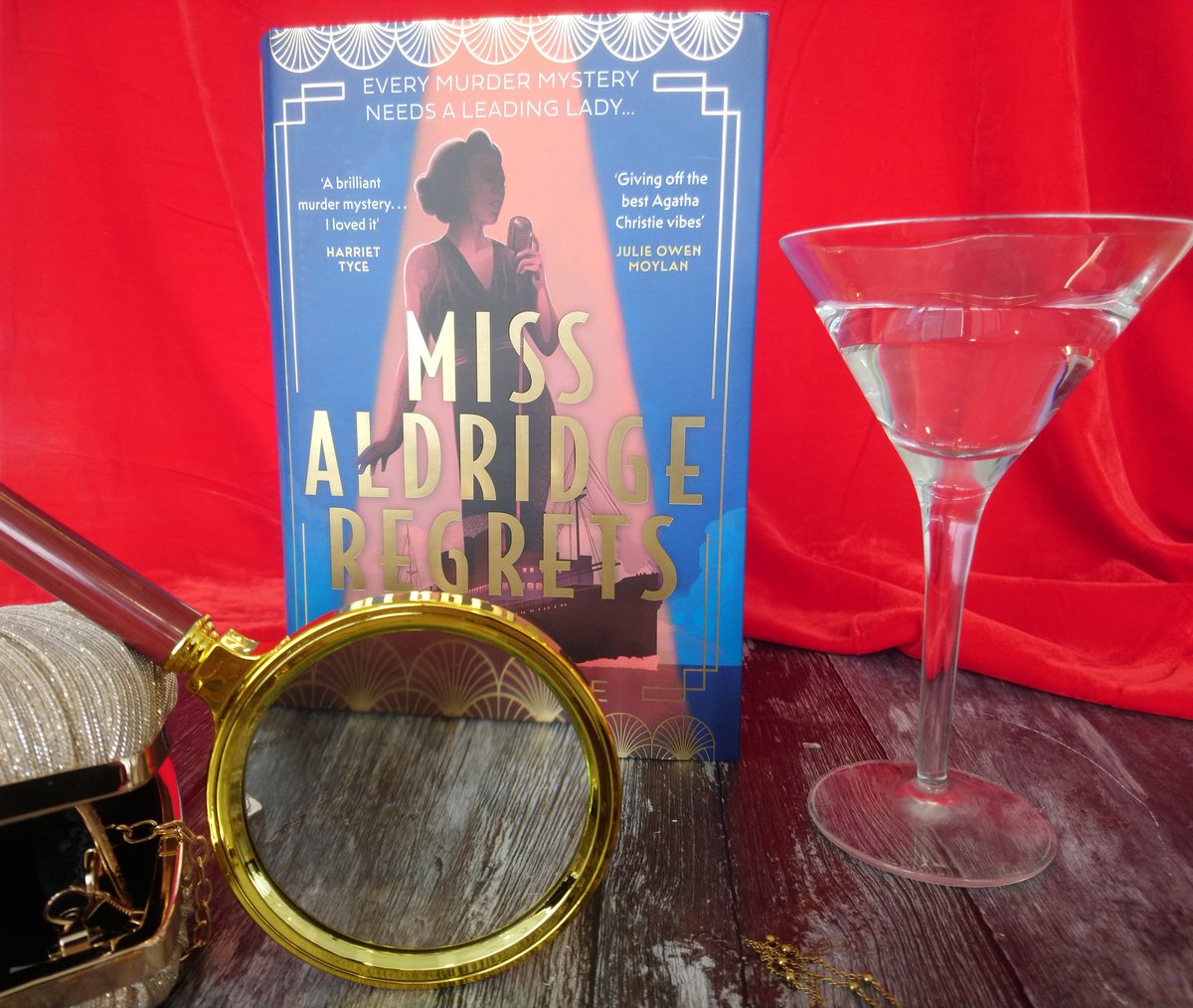 All aboard for martinis, mystery and... murder! #MissAldridgeRegrets @HQstories