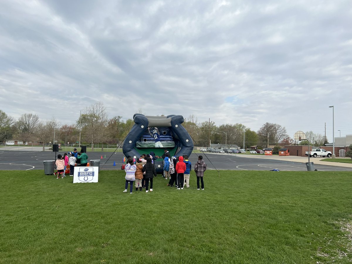 Central Elementary tweet media