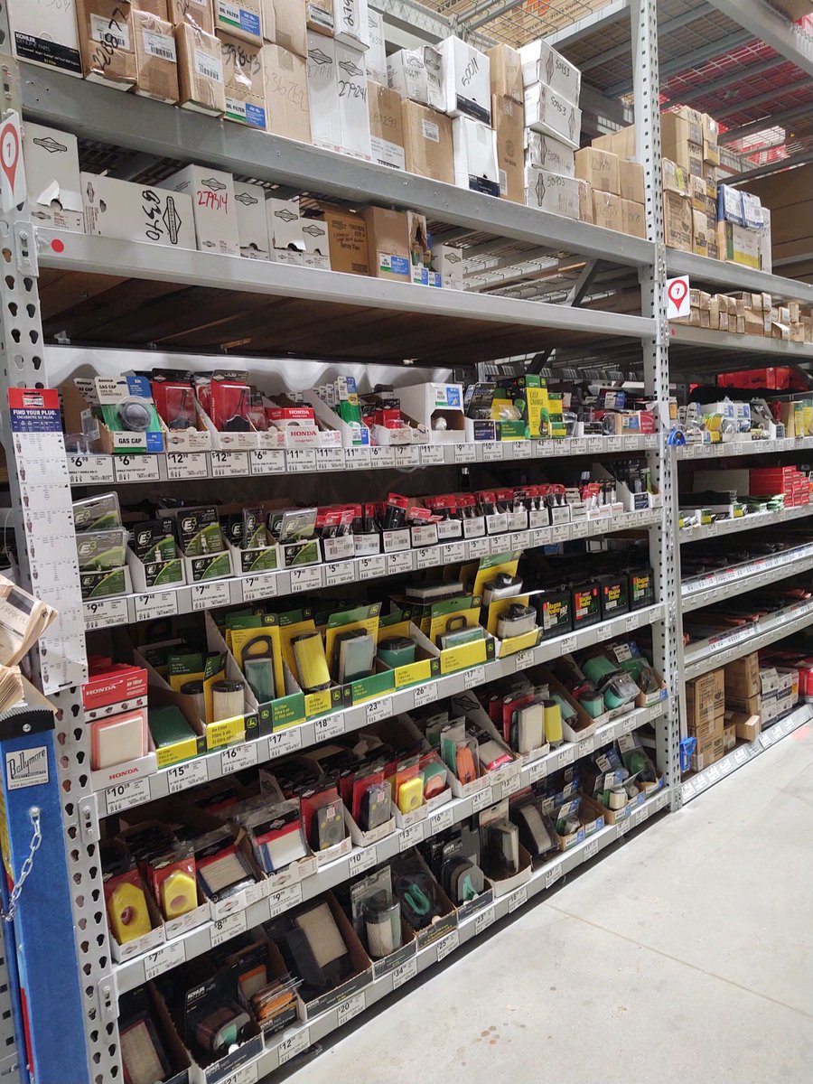 DrPlanogram's tweet photo. Store 599 MSAs are crushing cardboard and getting bays ready for SALES! #R1CardboardChallenge #R1SpringFest @BlueBoxR1 @BenitoKomadina @MYoungsonLowes @MST_899 @D899_RVA https://t.co/TM3vzfCC01