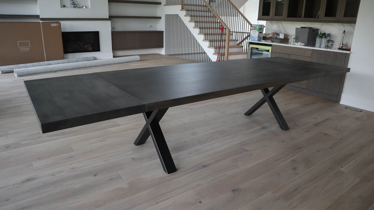 HandmadeTables's tweet image. At 24&quot; deep and 2.25&quot; thick, these leaves get pretty heavy! To help eliminate some weight, we hollowed out the bottoms!

#hollowout #tableleaf #tableextensions