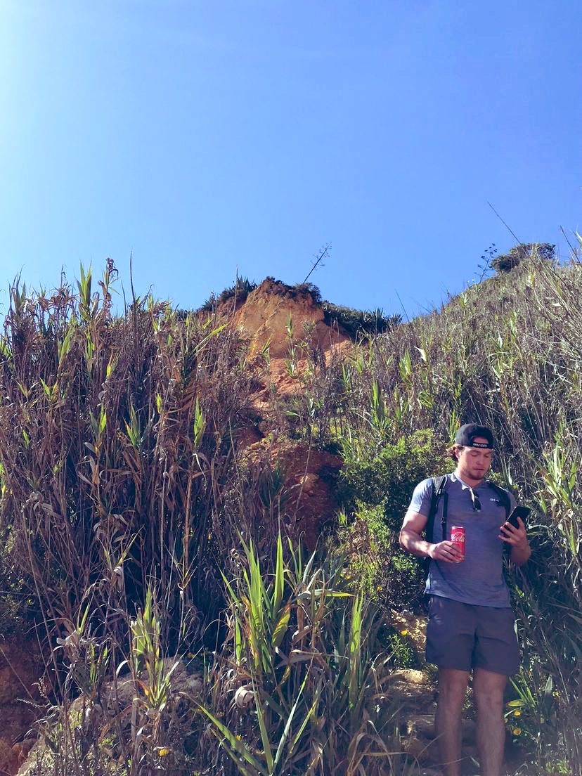 moffat55's tweet photo. Whats good dogs 👋🏻 been taking the last few days a little “slower” to give the body/liver some time to heal, nonetheless some great times. Met some Canadian girls who rented a car and gave me a lift from Lagos to Albufeira where we found a private beach 👌 https://t.co/OxOUcbdleV