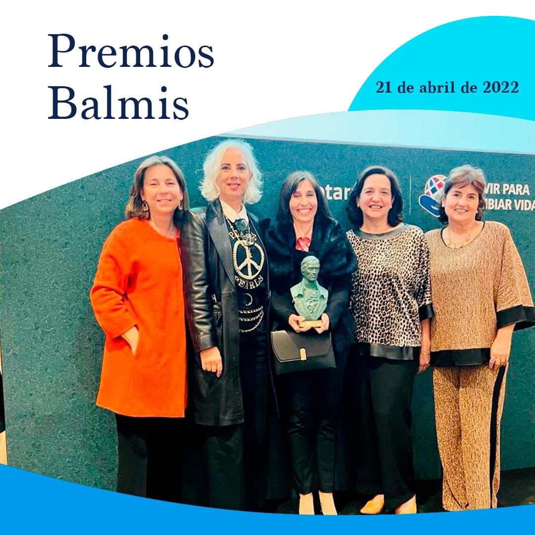 Elia Torroella, directora de investigación de los laboratorios Hipra y del proyecto de la primera vacuna contra el Covid-19 desarrollada en España, ha sido galardonada en la XIII Premio Balmis y allí estuvo AEPA; siempre apoyando el talento femenino.

#LiderazgoFemenino