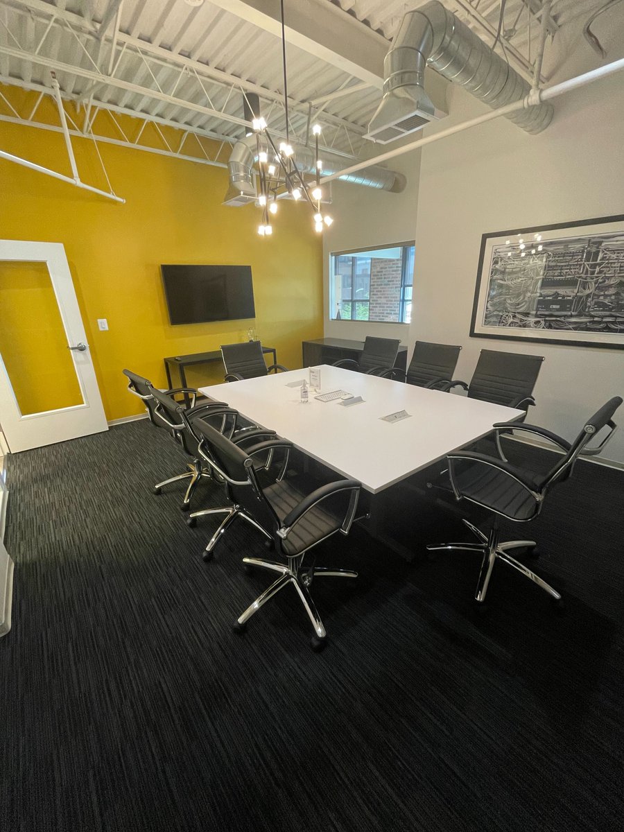 TheLoopCowork's tweet photo. ⭐MEETING ROOM MADNESS AT THE LOOP 1010⭐
Book a meeting at our 1010 N. Fairfax location and your first 2 hours of meeting room use are free! https://t.co/AeI42HeIVX