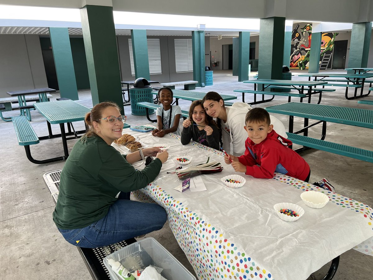 FelixVarelaHS's tweet photo. Making a #Viper๐ with Ms. Babich, Mr. Melo, & Dr. Lussier #TakeYourChildToWorkDay #WeAre #Varela #MDCPS #ViperStrong https://t.co/SDnMU7cd6h