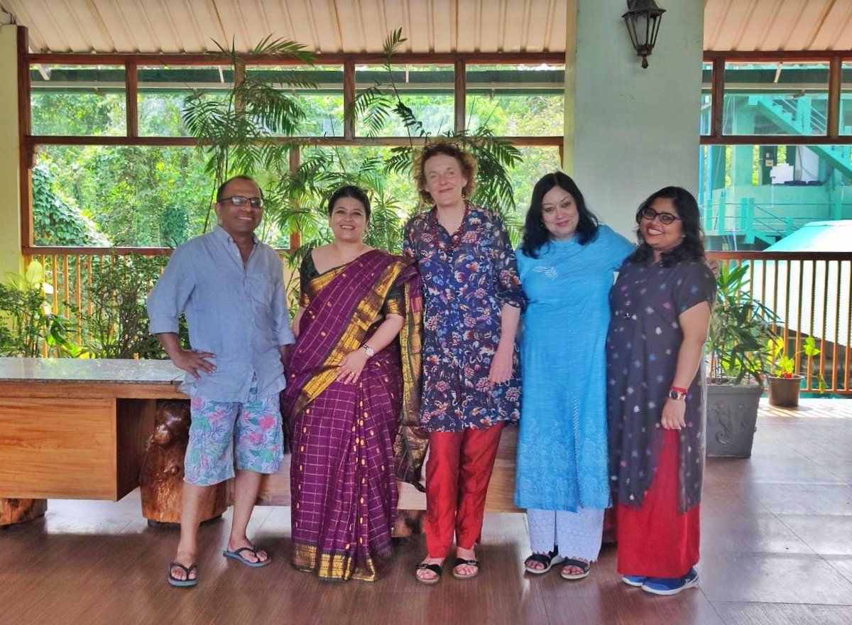 WritersUntold's tweet photo. The trials of group photos - last day of our #WriteAssamese workshop in partnership with @Bee_Books. 🐝
Thanks to @LitBritish @BritishCouncil @KfWStiftung.
A truly collaborative week with local writers and translators, inspired by @arunava and Mitra Phukan. https://t.co/VoEFKStmOC
