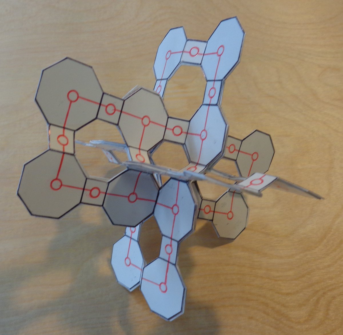 2D and 3D graphs made with atomic #metagons. #graphtheory #structuralgraphtheory #geometry #math #maths #Mathematics #STEM #polyhedron