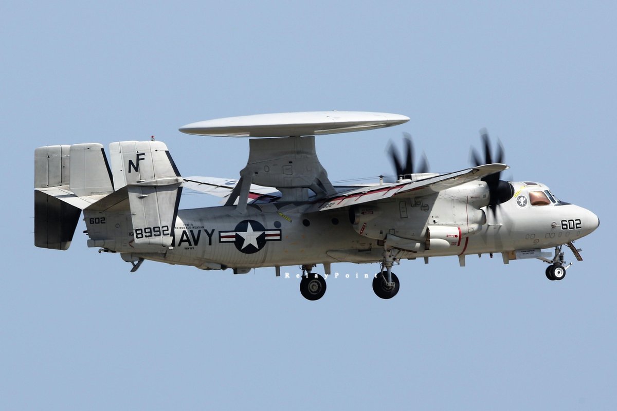 PointRelay's tweet image. 2022-4-28
VAW-125 &amp;amp; VRC-30