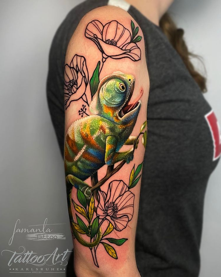 worldtattooG's tweet image. Tattoo artwork done by © Samanta Annie.