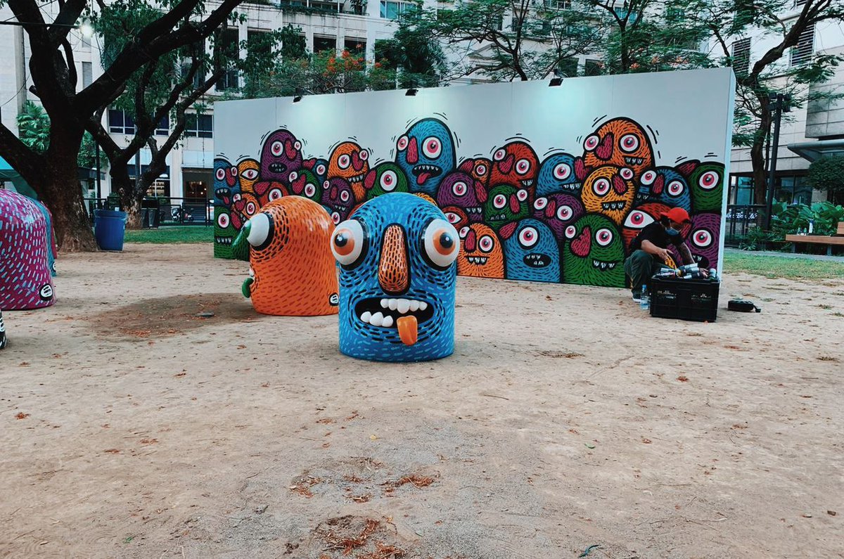 enjoyGLOBE's tweet photo. Monstrous masterpieces by @distortmonsters in full display here at #ArtInTheParkPH. #OwnTheExtraordinary https://t.co/ULCCDhffSl