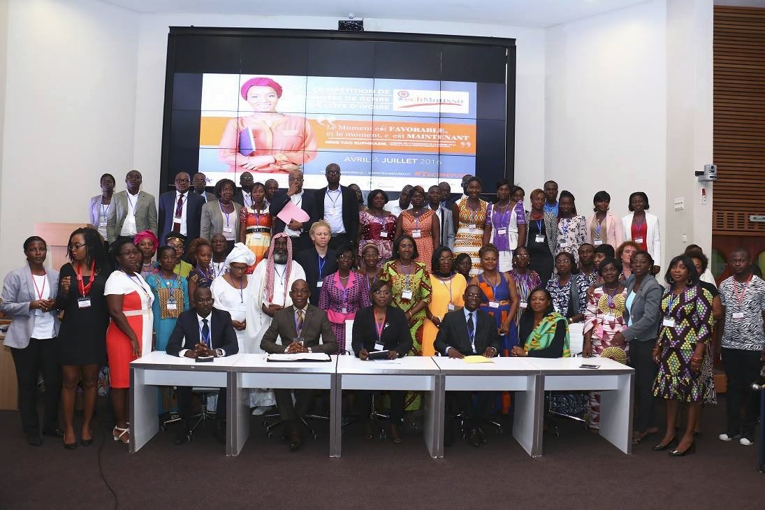 nnenna's tweet photo. 2016, we kicked off #TechMousso, a gender data initiative. One of the most fruitful data collaborations powered by @webfoundation @Data2X @MCCgov and @Gouvci.
One of the star products is @Pass_SanteM .. A book project is underway. I wrote the foreword.
#GirlsInICT https://t.co/MCgS0DD8cM