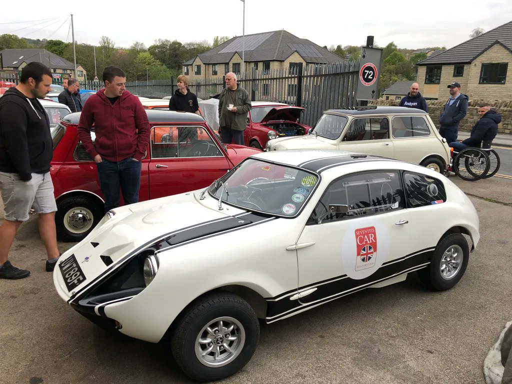 70sResto's tweet photo. Great crowd at last night's #CooperRegister meet at @acespeed72. π Looking forward to the next one! #classiccars #carspotting #carshow #classiccarsdaily #vintagecar #oldcar #retrocar #mini #minicooper #classicmini #minilife #austinmini #rovermini https://t.co/iqgOQu2P2K