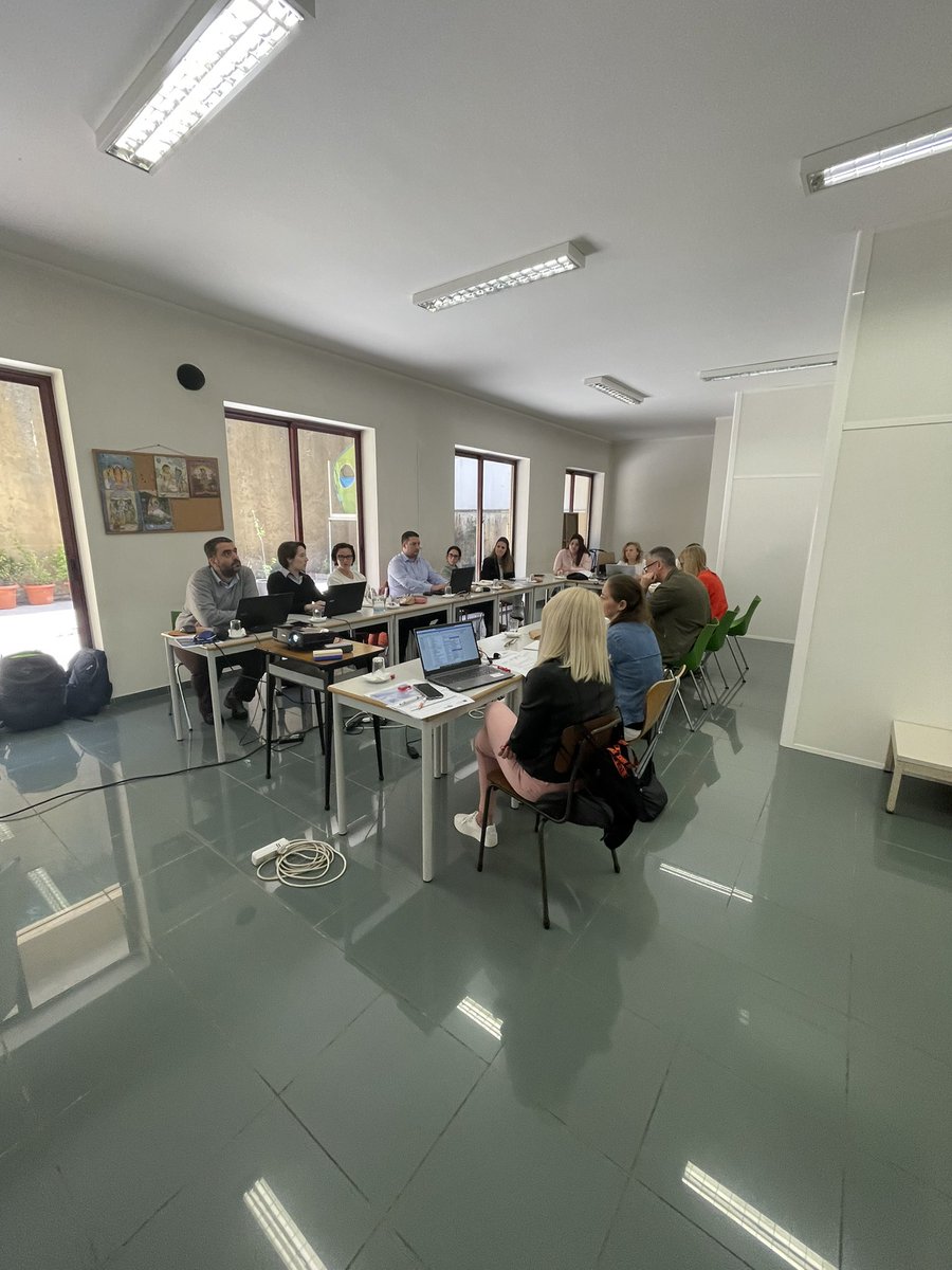 anne2158's tweet photo. Great to have our first face to face meeting #ITERproject #ErasmusPlus https://t.co/jIOSPKtFPp