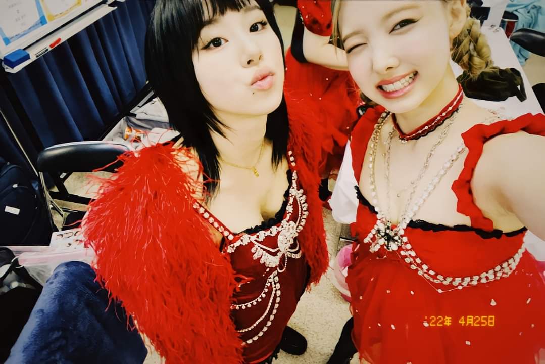 chaeynnv's tweet image. 