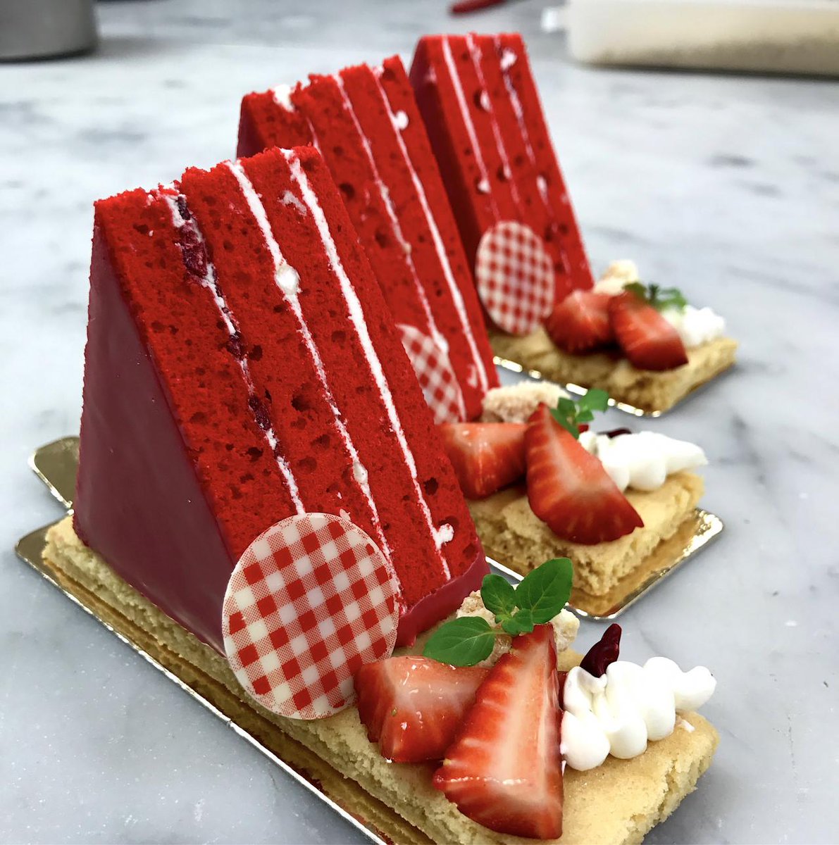 CacaoBarry_ENG's tweet photo. Happy May Day, the first day of summer according to tradition and the start of using some true summer flavours.
#cacaobarry #chocolate #summerrecipe #unboxcreativity https://t.co/F1QWk9DPTb