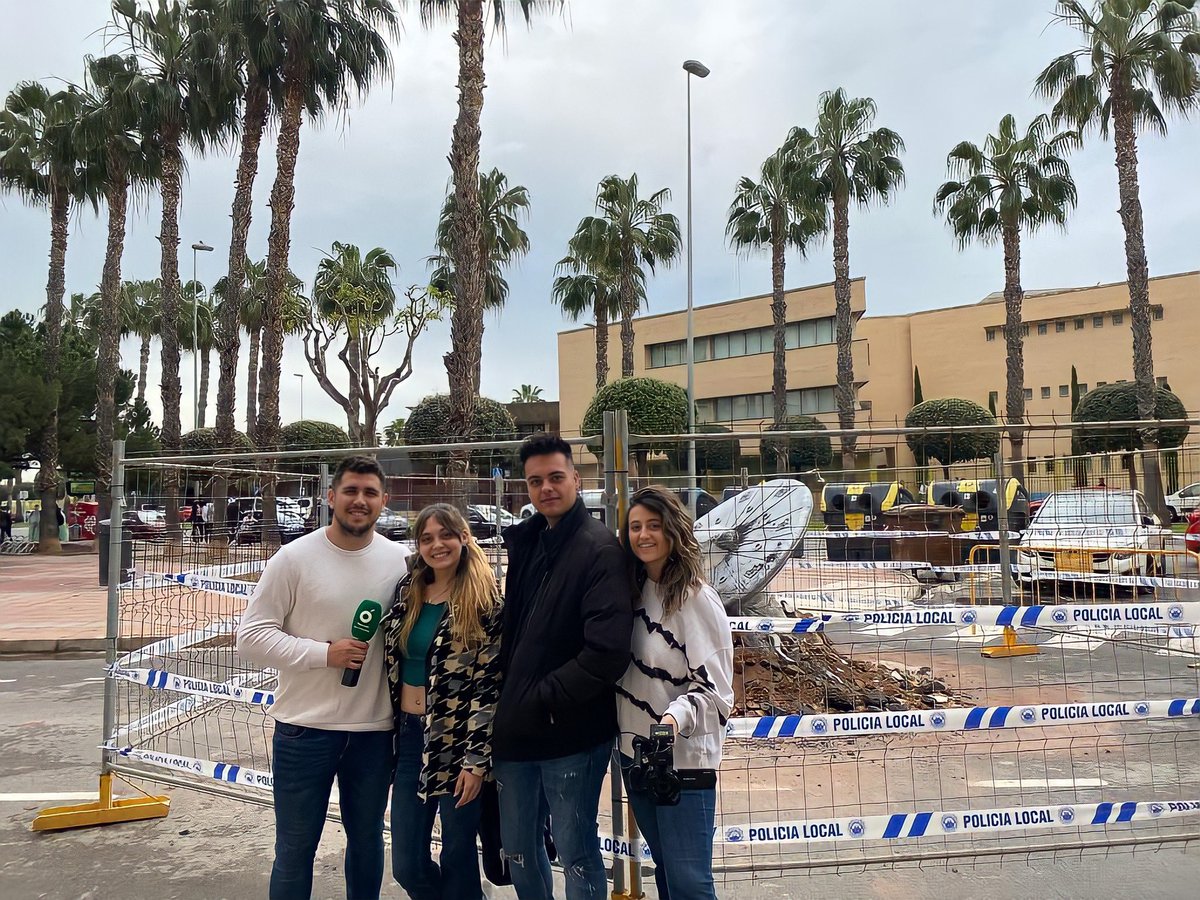 Mi cara cuando me han dicho que nos íbamos a Burriana a grabar un OVNI 👁👄👁