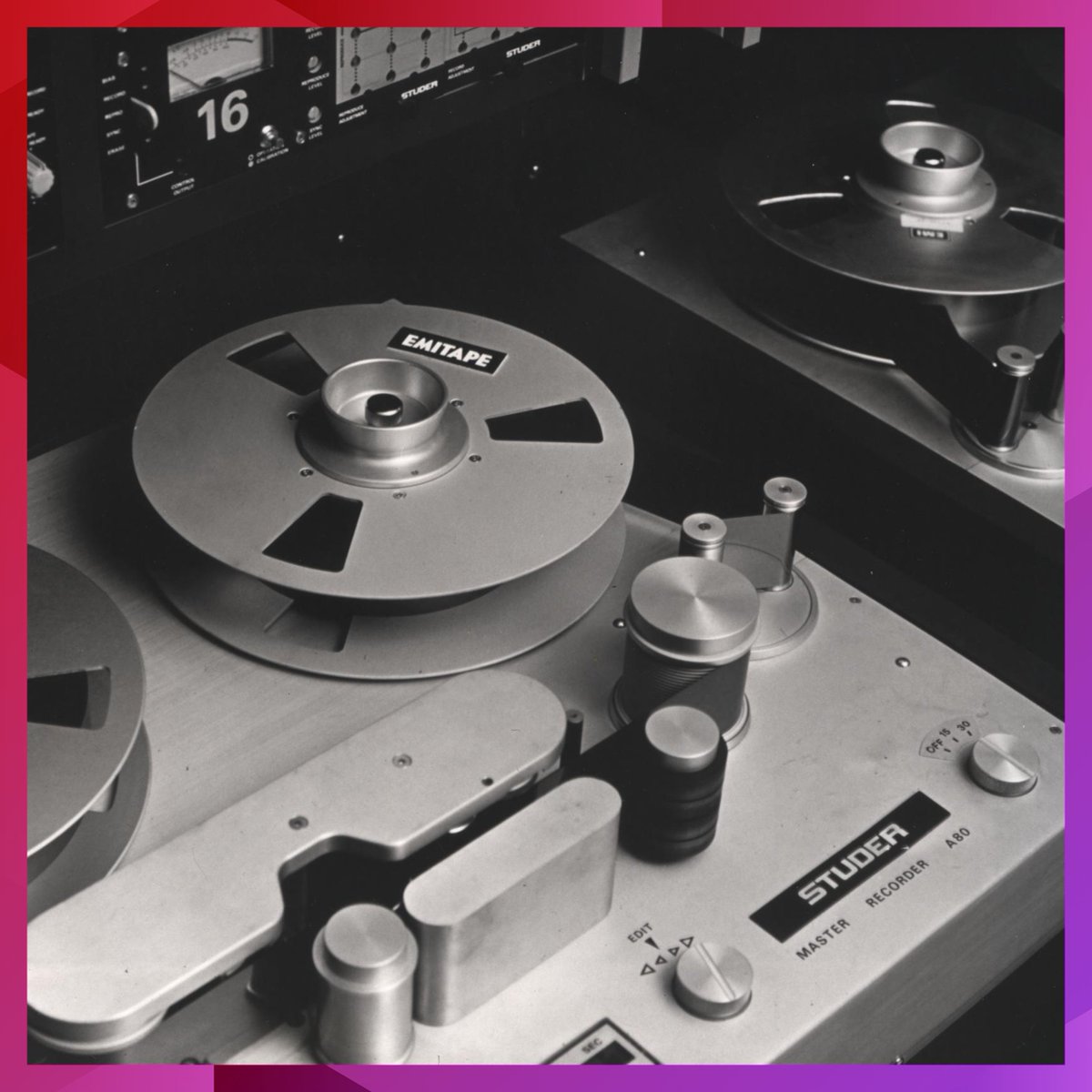 AbbeyRoad's tweet photo. In 1970 when designing the follow up to the successful J37, Studer invited Abbey Road engineer Ken Townsend to their factory to preview a new 8-track machine known as the A80.

Read more: https://t.co/GY0xGbo3u2

#GearThatMadeUs #StuderA80 #AbbeyRoad90 https://t.co/MzXd6jDPKt