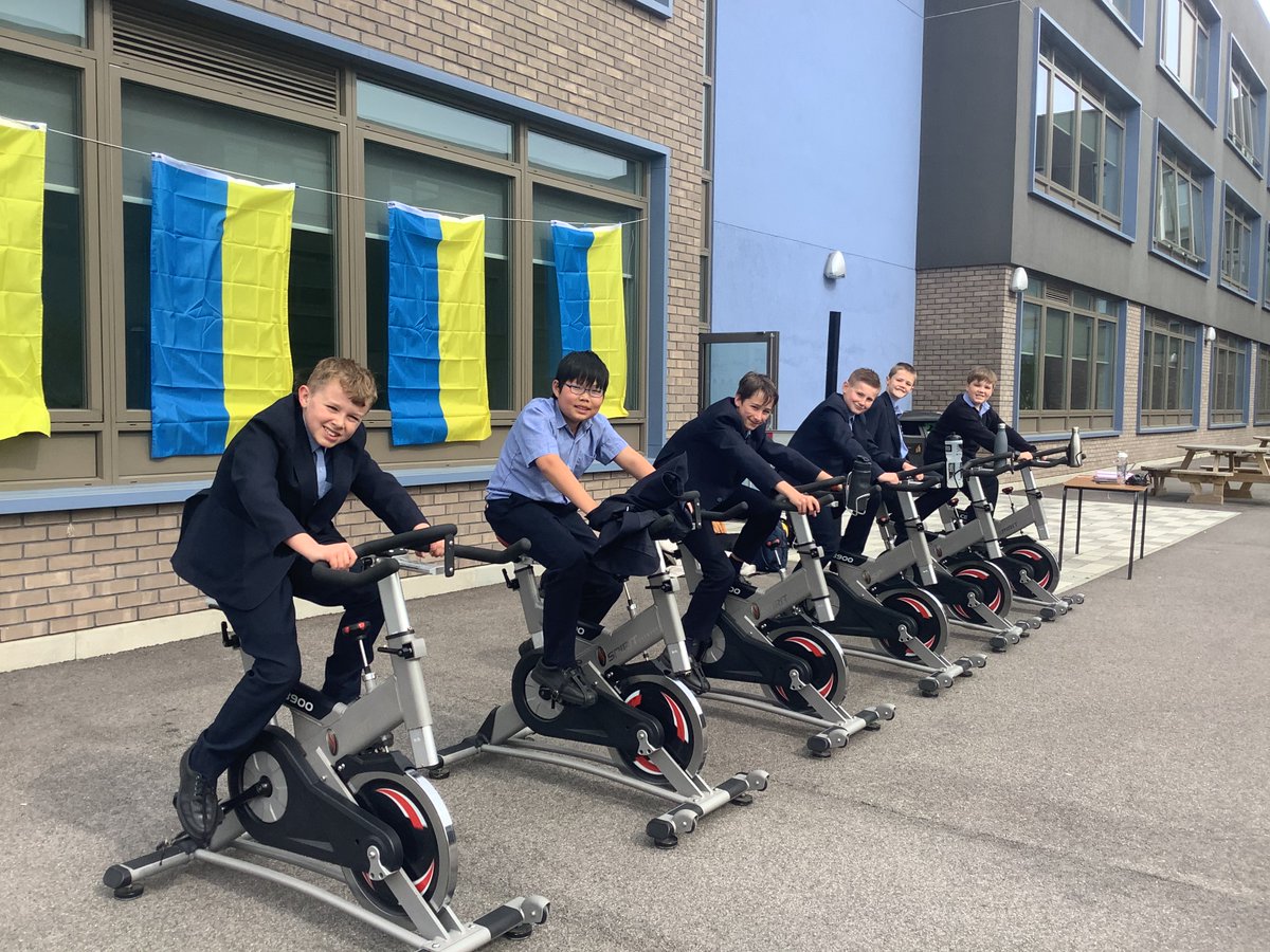 SSTMaidstone's tweet photo. Our students have done a great job so far! Over 200 miles complete! #GoTeamSST #Fundraising #KenttoKyiv #Ukraine #Maidstone #Share Donate here: https://t.co/Xy0THvt8iS https://t.co/sPA34dIbis