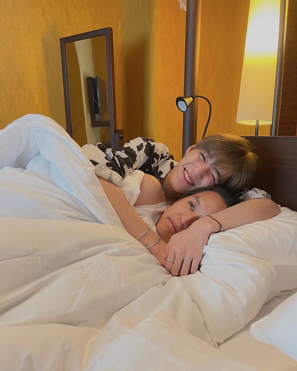 bpbooboo's tweet photo. 😭 https://t.co/Thuf4LJqHr