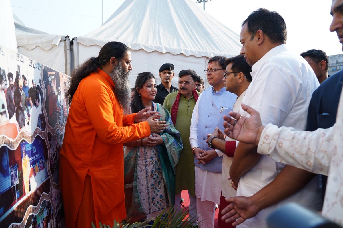 djjsworld's tweet photo. गत दिवस उत्तराखंड के मुख्��� मंत्री श्री पुष्कर सिंह धामी जी, दिव्य गुरु श्री आशुतोष महाराज जी का आशीर्वाद प्राप्त करने, दिव्य ज्योति जाग्रति संस्थान द्वारा रुद्रपुर में आयोजित भागवत कथा में पधारे। संस्थान की ओर से उन्हें उनके समस्त सेवा कार्यों के लिए शुभकामनाएं। 

@pushkardhami https://t.co/ie2IwylO8K