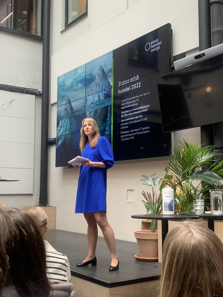 <a href="/etiskhandel/">Etisk handel Norge</a> konferansen 2022 - Det røde i det grønne skiftet! Handel, gjort på den riktige måten bidrar til utvikling - kunne ikke vært mer enig! <a href="/HeidiFurustoel/">Heidi Furustøl</a> #menneskerettigheter