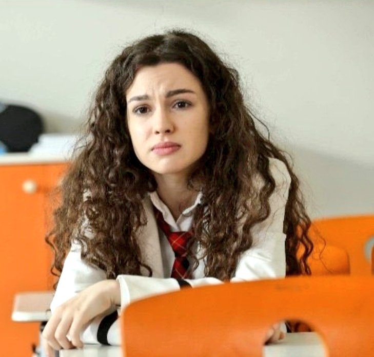 subupdaily's tweet photo. su burcu yazgı coşkun asiye karakteri 🧚🏻‍♀️ https://t.co/qEqj8QjTtq