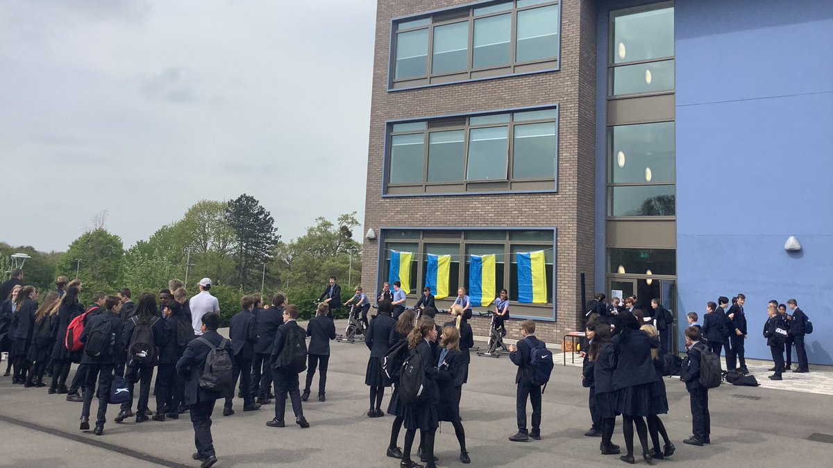 SSTMaidstone's tweet photo. We go faster with an audience! Great to see our students supporting those cycling this break time! #Support #Ukraine #Fundraising #GoTeamSST https://t.co/BqYoXb2dJ9