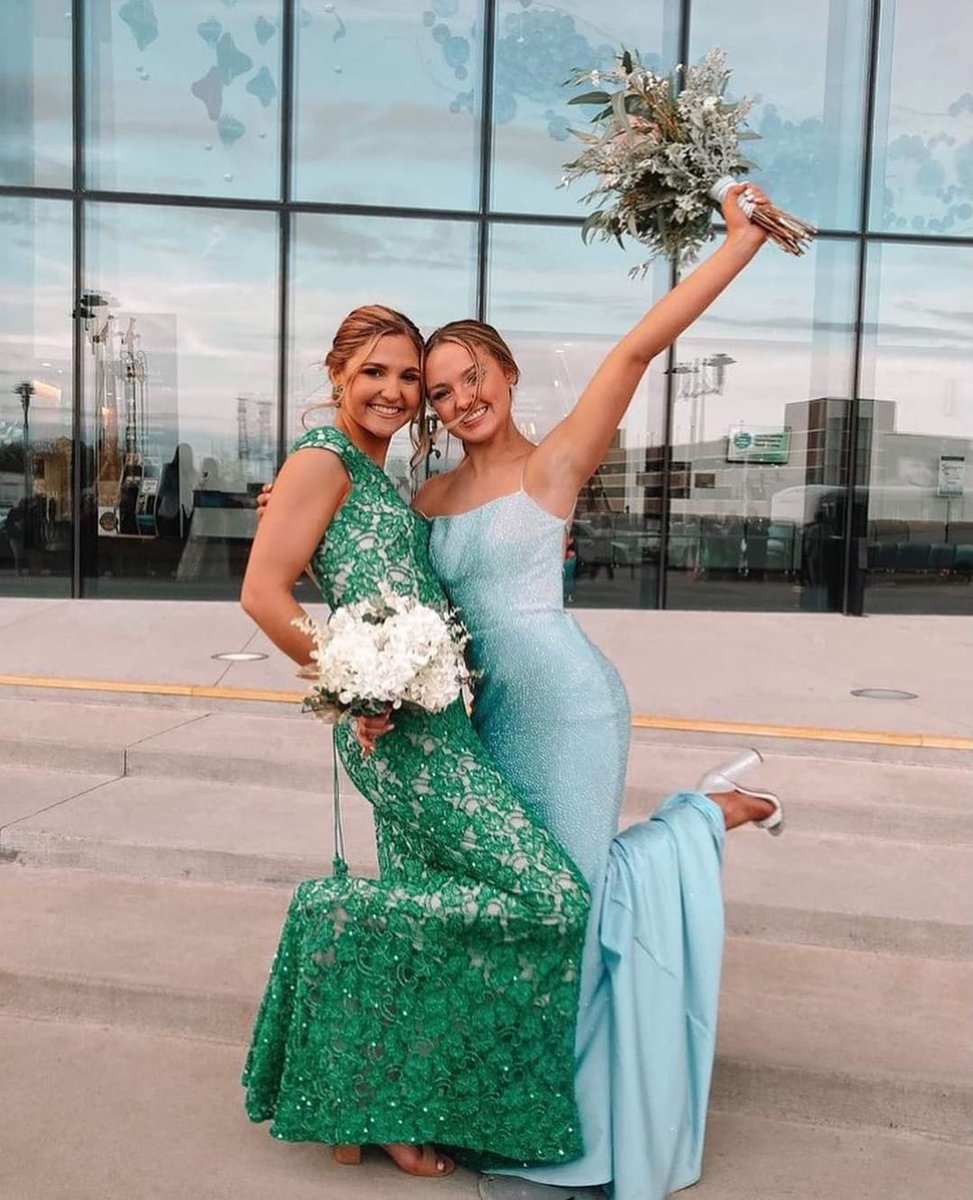 RegissBrideProm's tweet photo. There’s nothing we love more than seeing our Regiss girls in their Regiss dresses!💚 https://t.co/CnZfWQpzGL