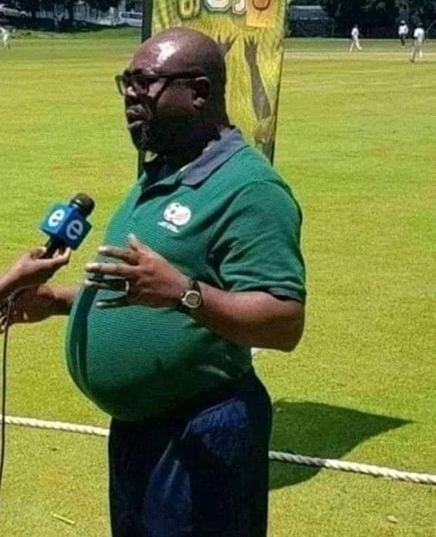 gyamfi_lee's tweet photo. A question for all men out there.

Your wife of 16 years gets pregnant for another man, then tells you she wants to have him as a 2nd husband because she believes in polyandry. Would you agree? 

Remember polygamy goes both ways.
@ Kwaku Boateng  #edochie https://t.co/oQBp6Yn1ZU
