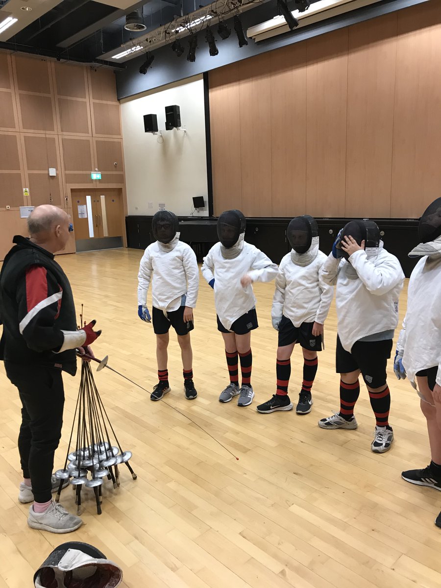 PATCarletonHigh's tweet photo. Year 7 & 8 students got the opportunity to try out fencing this week. Everyone had a great time! This taster course is on for another two weeks after school on Tuesday and there are a few spaces left - speak to Mr Ewart if you like to have a go!
#fencingclub #sports #onguard https://t.co/elcBS3xAJG
