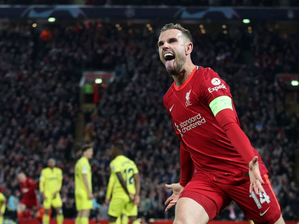 villarroya_'s tweet photo. ¿CÓMO ATACÓ EL LIVERPOOL DE JÜRGEN KLOPP UN BLOQUE TAN BAJO?
 
En este hilo voy a mostrar algunos de los patrones y recursos en último tercio que mostró el Liverpool ante el bloque bajo  del Villarreal en Anfield. Una masterclass de cómo atacar estas defensas.
 
[Hilo con vídeos] https://t.co/Qzhh4nPw0B