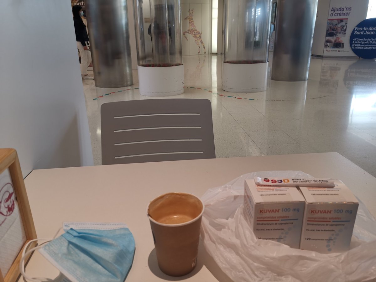 josesag's tweet photo. Visita a @SJDbarcelona_es a buscar  el motor que lleva las riendas de la vida d Aitor. 
Desde la cafetería se ve la ventana al mundo que nadie quiere ver y en el que nadie quiere estar.
Debería ser visita obligada para valorar lo que cada uno tiene.
#Pku #RarosperoNOinvisibles https://t.co/e38EEU0Ojk