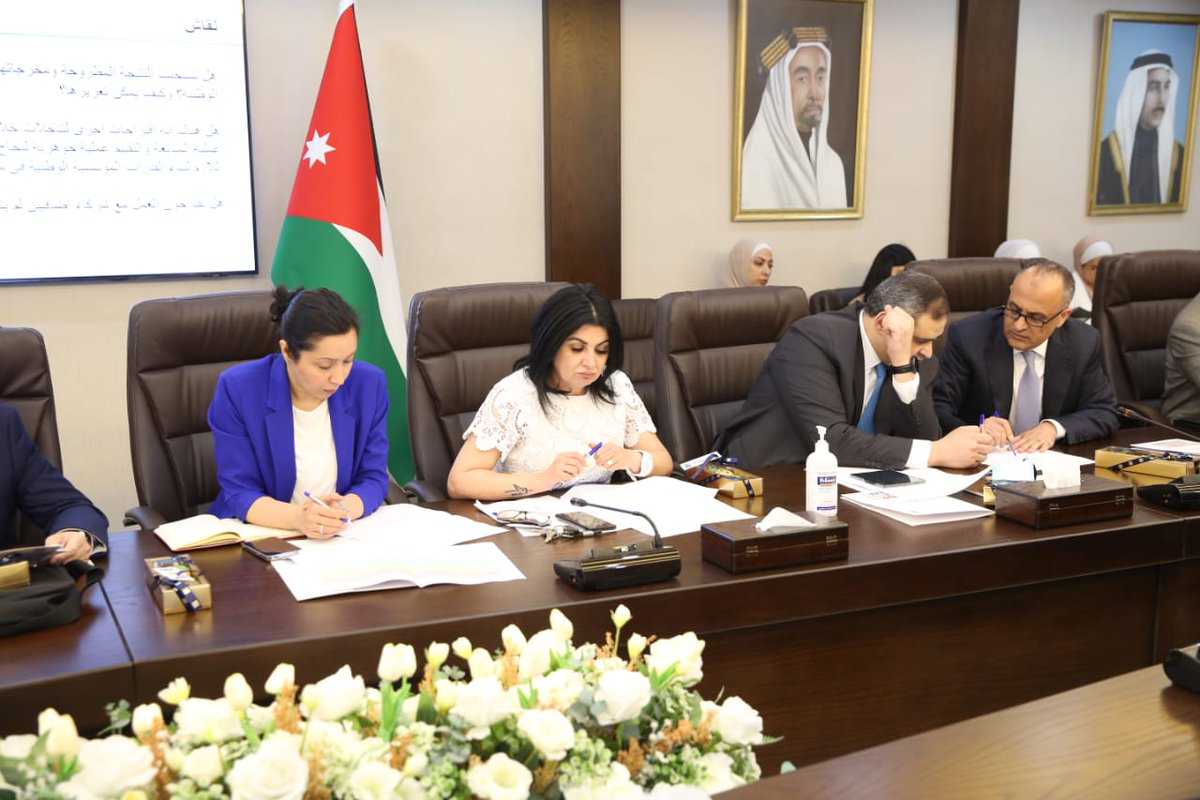 UNDPJordan's tweet image. #NOW @UNDPJordan new Country Programme Document (CPD) 📑 consultation continues with our partners &amp;amp; #governmental reps from different ministries. 

The #Jordan CPD (2023-2027) seeks to support the acceleration of #Jordan 's 🇯🇴 progress on the #Agenda2030 
 
#SDGs