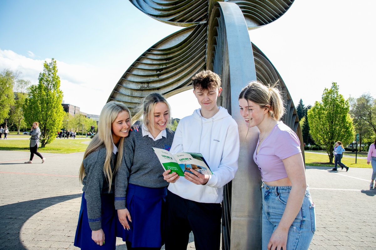 UL's tweet photo. Spot yourself or a friend in here?! 👀
We were delighted to welcome over 9,000 senior cycle students to our campus this week for #ExploreUL. 💚
From talks to tours to panels and a few games for good measure, we hope you enjoyed spending time with us. (1/2) https://t.co/DQbWEtsV2l