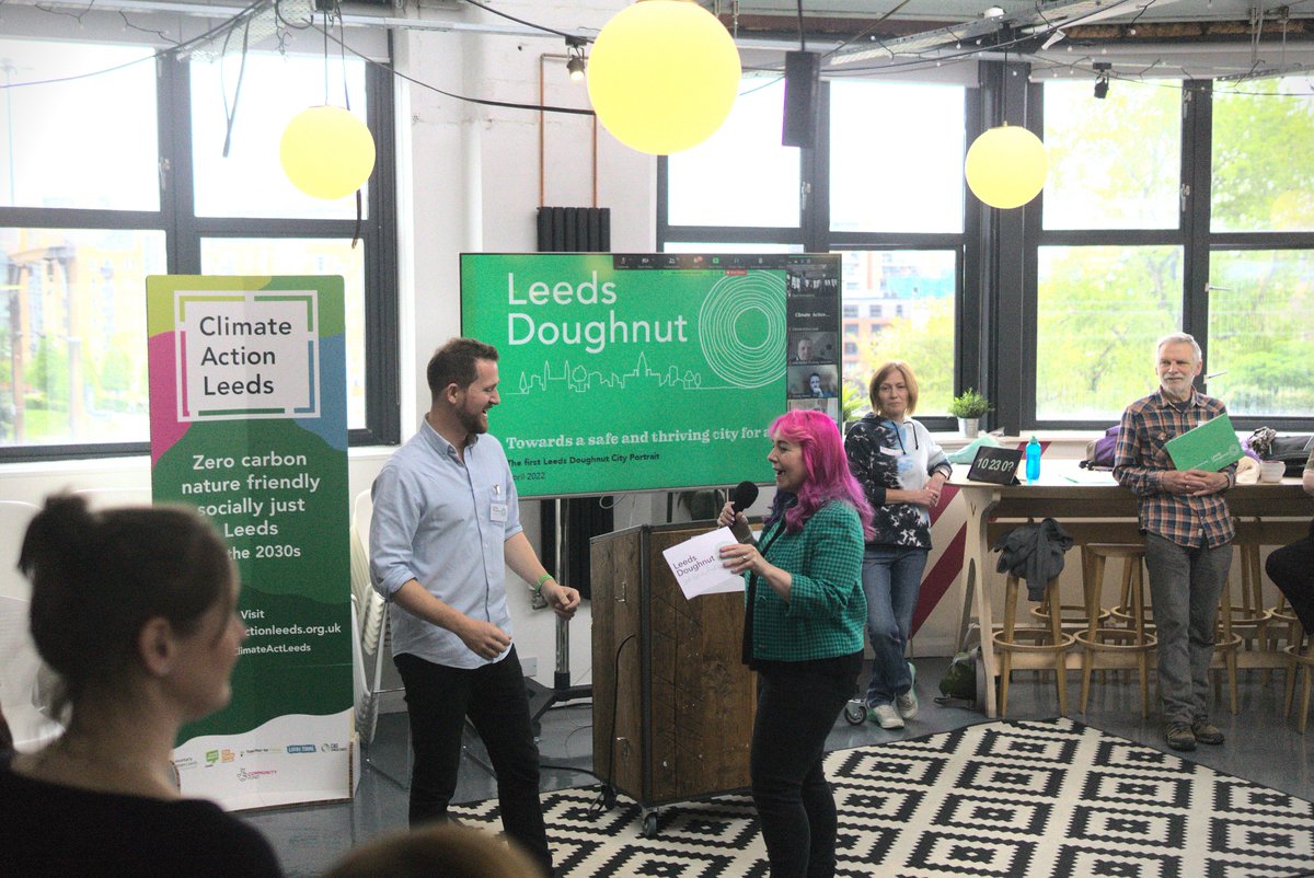 It's finally here! The big launch of the #LeedsDoughnut is underway 🍩🎉
@ClimateActLeeds