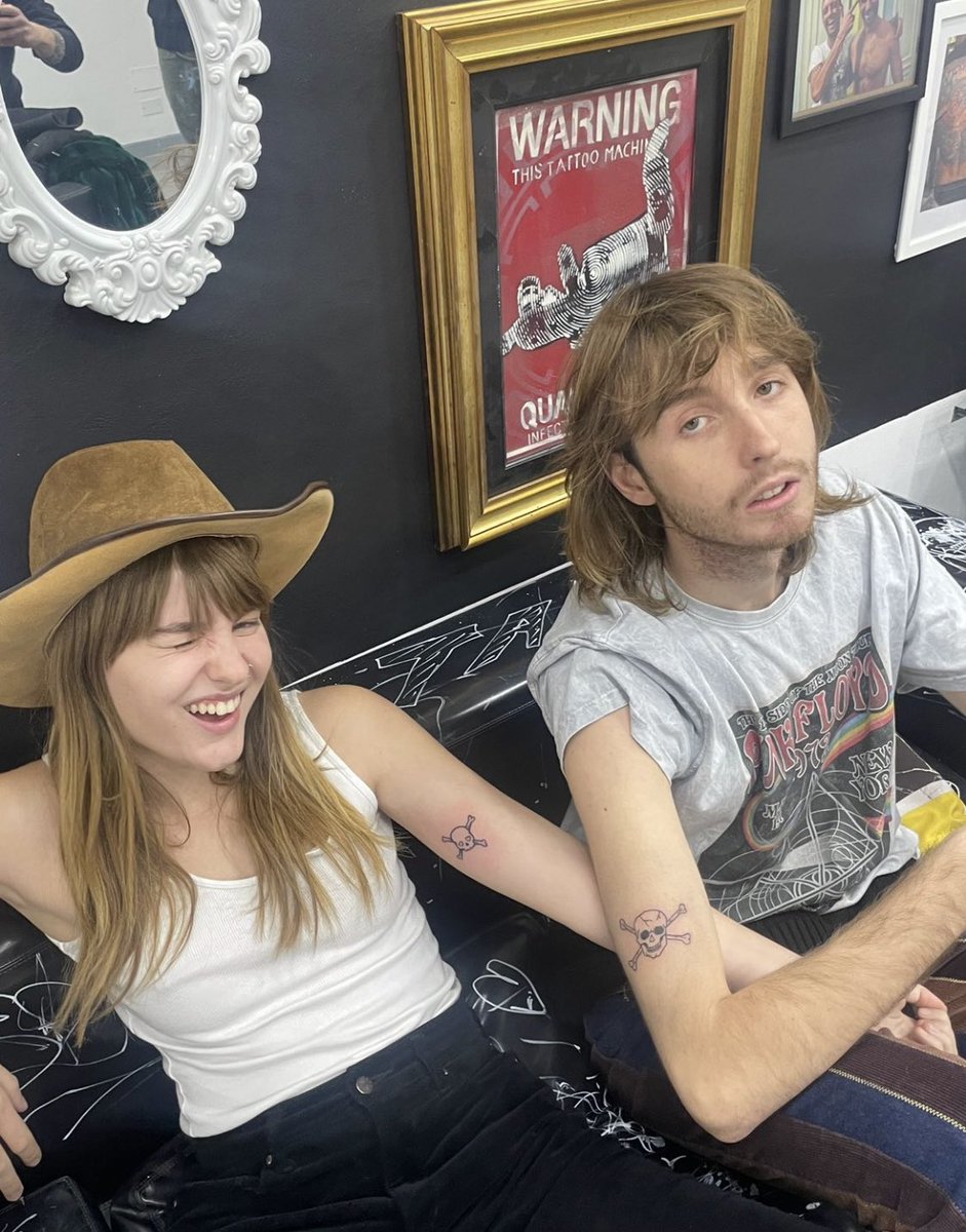 maneskin_thomas's tweet photo. due biondi matchati

auguri sistah🖤 https://t.co/w8InUmFXmJ