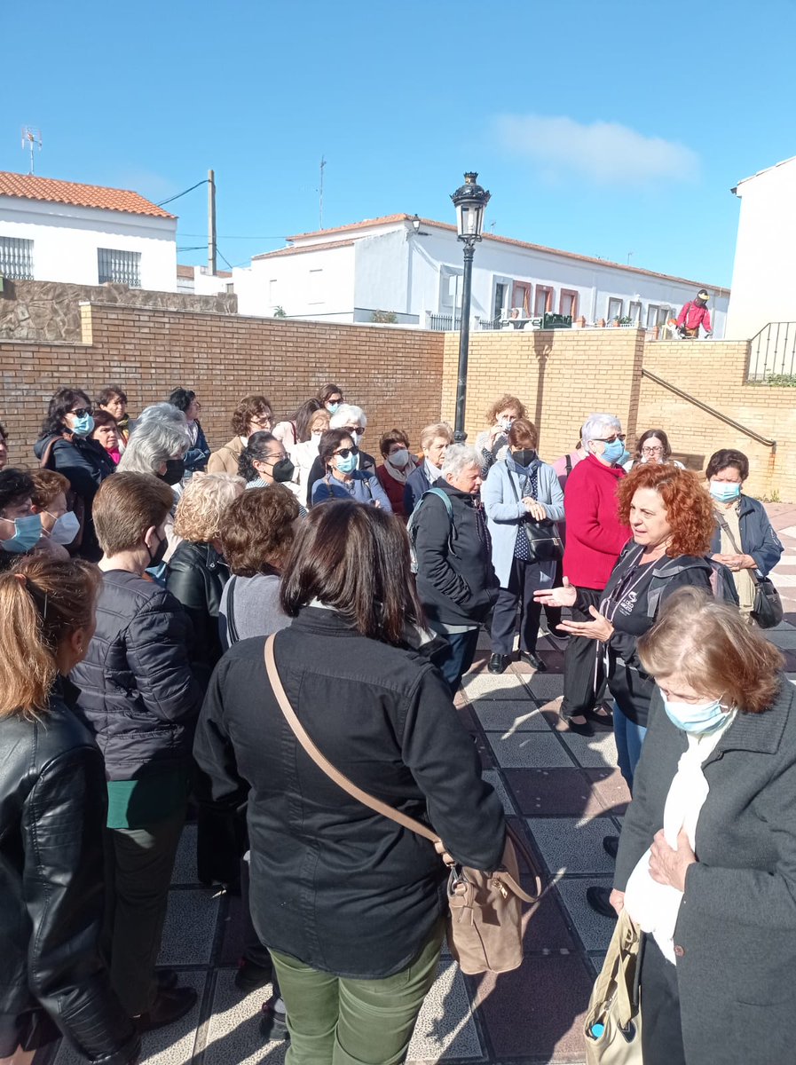 #Mujeres de #Escacena y #Paterna visitan hoy la comarca del Andévalo gracias a las #ayudas del Pacto de Estado contra la #ViolenciadeGénero. Con esta convivencia queremos visibilizar el papel de las mujeres en sectores de trabajo tradicionalmente masculinizados.
