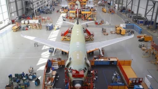 Aéronautique: 15.000 postes à pourvoir cette année en France
l.bfmtv.com/QRo