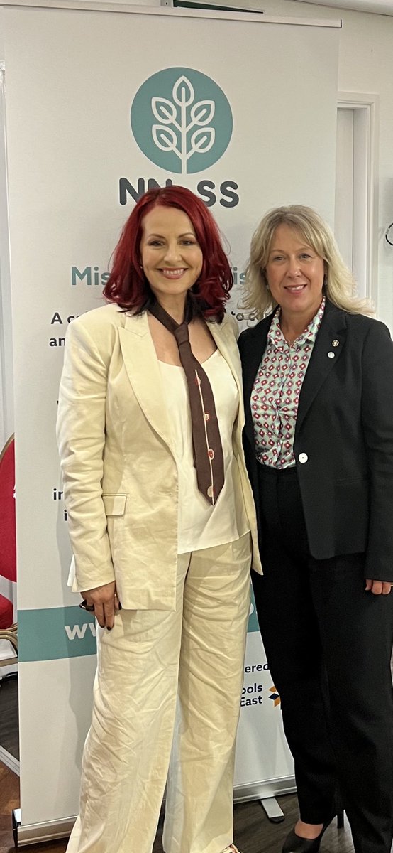PaulineAitch's tweet photo. This woman πͺπΌ ππ» thank you so much @CarrieGrant1 for bringing the room together to sing, laugh and cry. #NNoSS22 @NNoSS_SBP @SCHOOLSNE https://t.co/vnKtbfCDpT